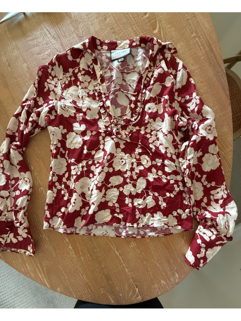Alexis Red and Cream Floral Lace-Up Blouse - Picture 3 of 6